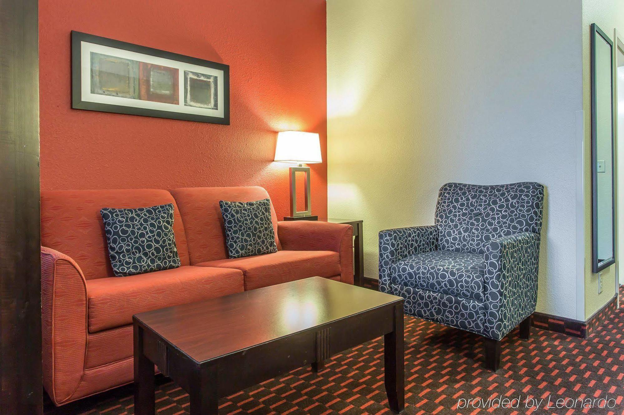 Comfort Suites Florence I-95 Экстерьер фото